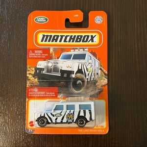 Matchbox White & Black Zebra Striped 1965 Land Rover Gen II 45/100
